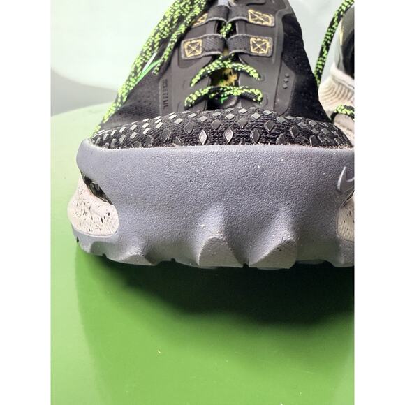 Nike Pegasus Trail 3 Black Green Strike - Men’s Size 11.5 Running Shoe